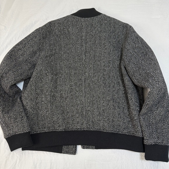 New Express Jacket - Picture 3 of 3